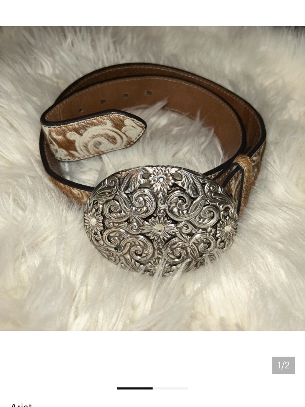 LOOKING FOR THIS EXACT BELT IN A SIZE SMALL!!!